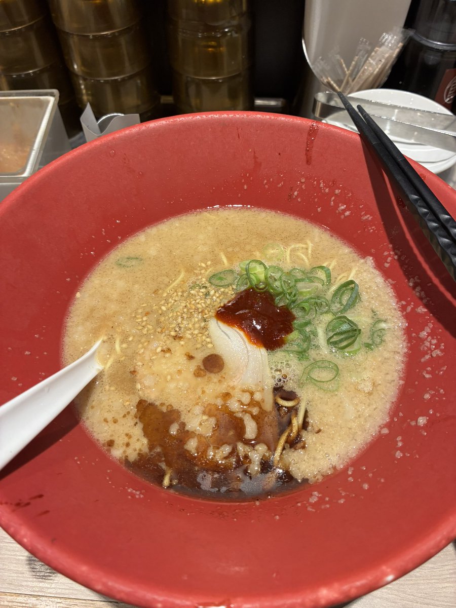 ryo250106's tweet photo. 替え玉いっぱい、お腹いっぱい https://t.co/ijdBTOlBmU