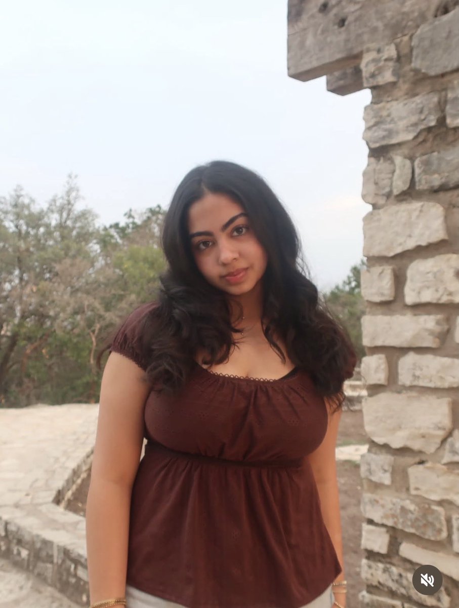 titsboobsracks's tweet photo. pretty irl with huge tits🥵. comments and dms open to anything https://t.co/e9nZdM6xrG