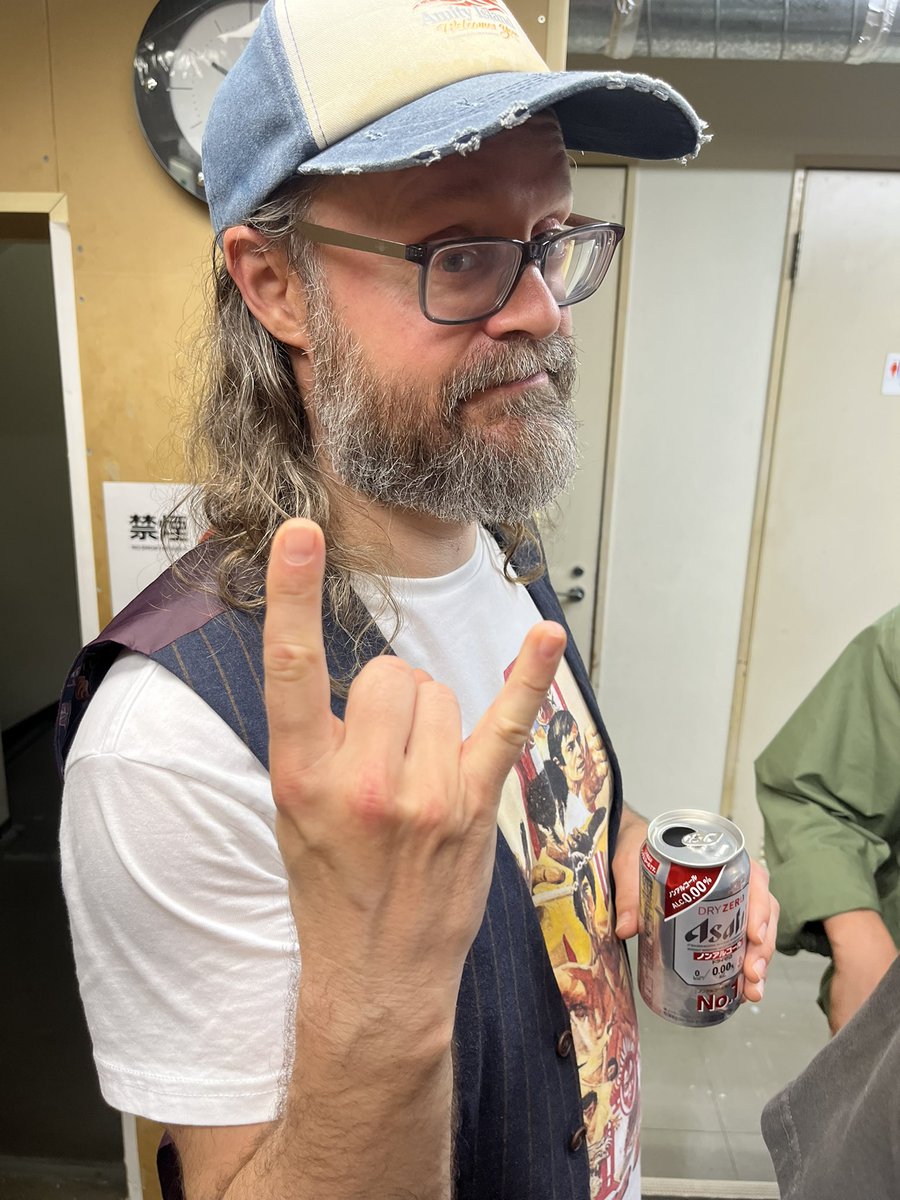 little_hell's tweet photo. ash30周年のセット楽しかった！
家帰っても1977聴いてる♪ https://t.co/xbuLb4bCuw