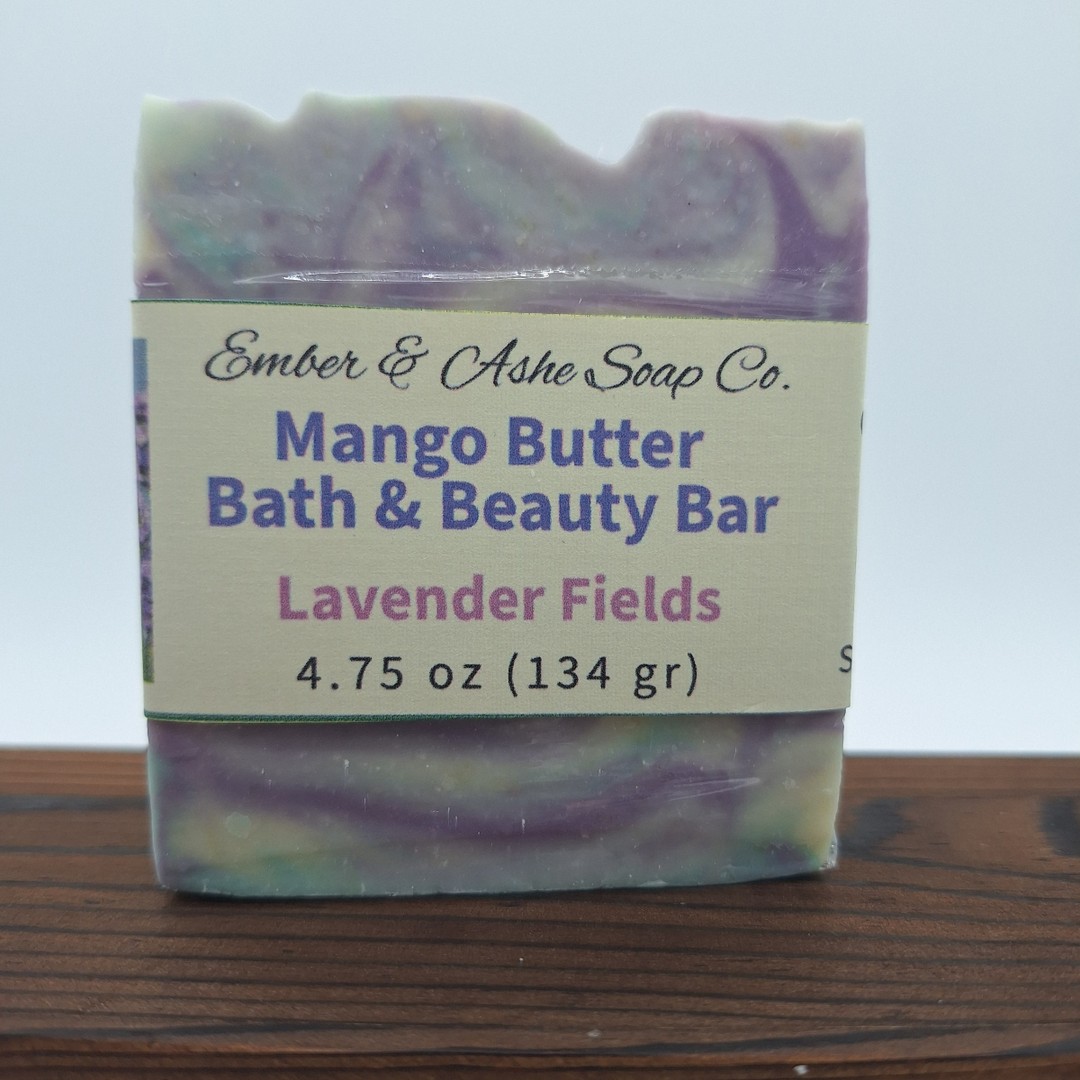 AnibalPorzio's tweet photo. Handmade mango butter soap bars—silky, moisturizing, and soothingly scented. Lavender Fields, Riviera Citrus, or Coastal Cottons—which will you try first? https://t.co/qoVHdiBRcE