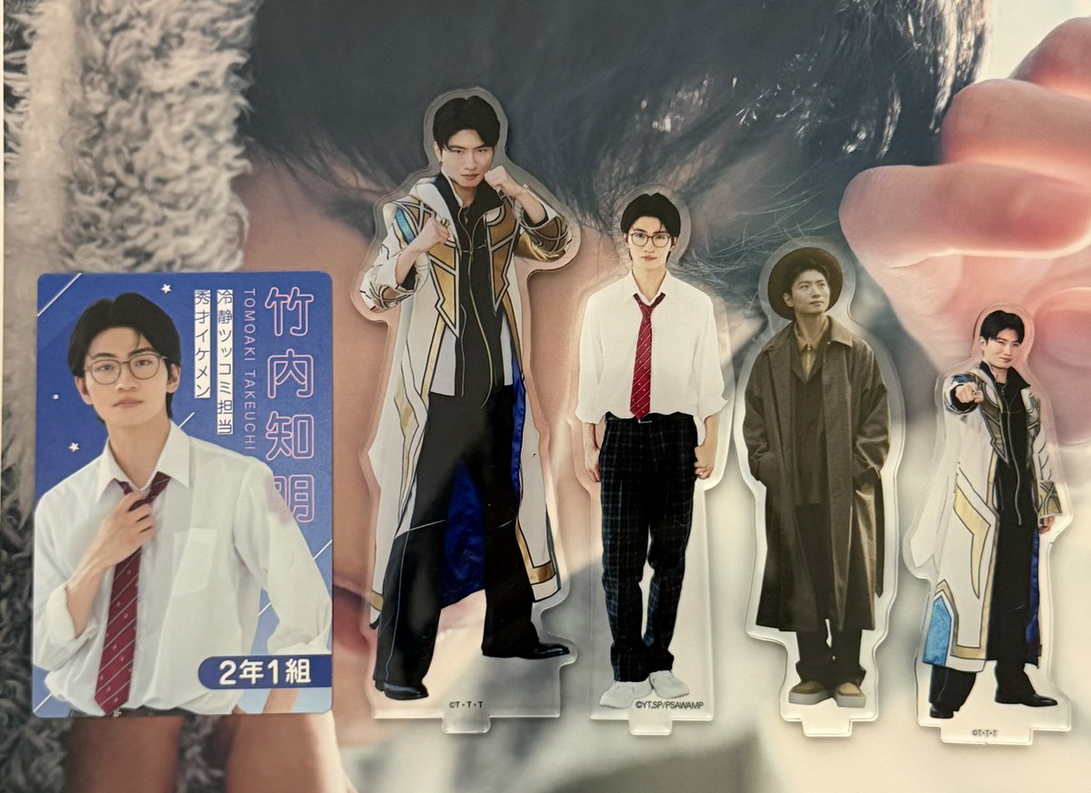 shi83ma's tweet photo. こちら木村のオタク向けのサイズ比です https://t.co/zae9K7PsbK