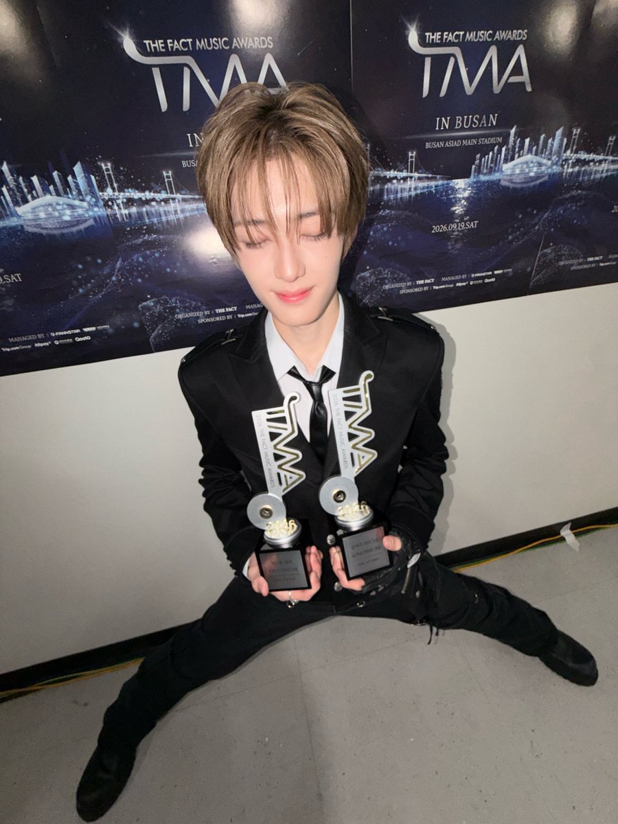 ALD1_official's tweet photo. 생일날 정말 행복한 추억 만들게 해줘서 진심으로 고마워, 사랑해 🧡🧡

#ALPHADRIVEONE #ALD1
#알파드라이브원
#SANGHYEON #상현 https://t.co/1BtHAAP7QB
