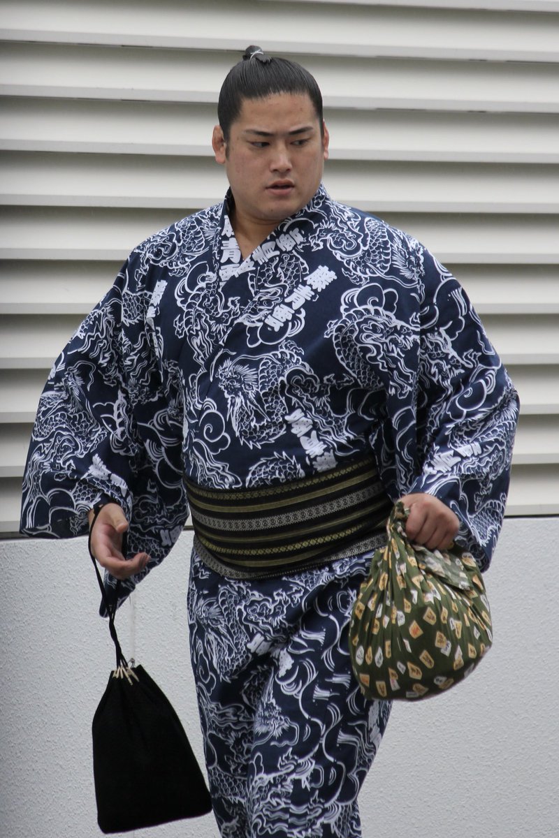 fantasy_okami's tweet photo. 竜翔さん、ほんと男前だよな…
系譜？としては對馬洋的な感じというか江戸時代の粋みたいなのがｷﾞｭｷﾞｭｷﾞｭと詰まってる感じ（伝わって

#大相撲九月場所七日目 https://t.co/sam83Y4tfn