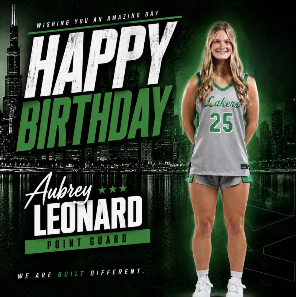 RooseveltWBB's tweet photo. Help us wish Aubrey a very Happy Birthday! We hope you have the best day!!💚🌊 #rulakers #ruwbb
@RooseveltLakers https://t.co/1pN7s8ObsU