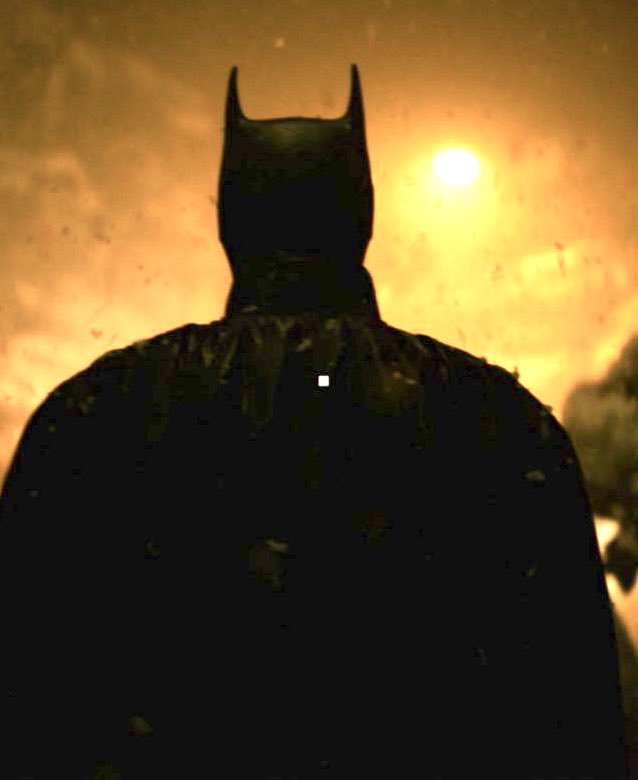 BatSource1's tweet photo. Old VS New Batsuit Backshots https://t.co/2EFa50f4ji