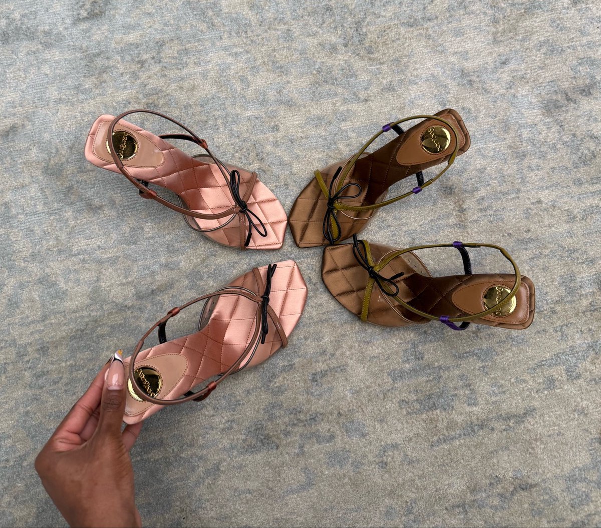 NaesCloset's tweet photo. Men I may not know, but shoes? Shoes, I know. https://t.co/68QYipBbaG