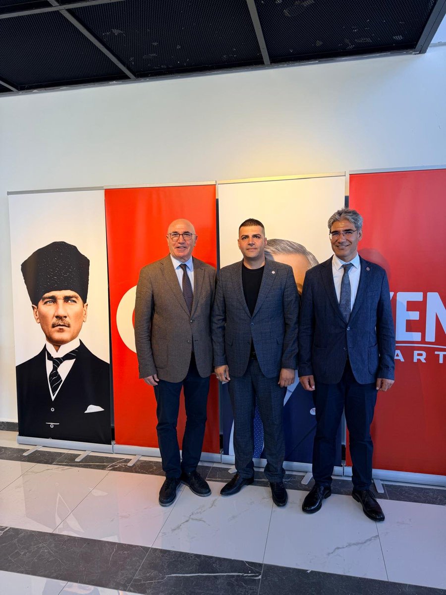 Ramazanimren_63's tweet photo. Yarın açılacak olan yeni parti açılışımız için tüm hazırlıklar tamam. Bütün halkımız davetlidir. @BozansurucuYeni @eczozgurozel @EnsarAytekin10 @aliabbaserturk @MTanal @orhanssumer https://t.co/mrZk5lOrL9