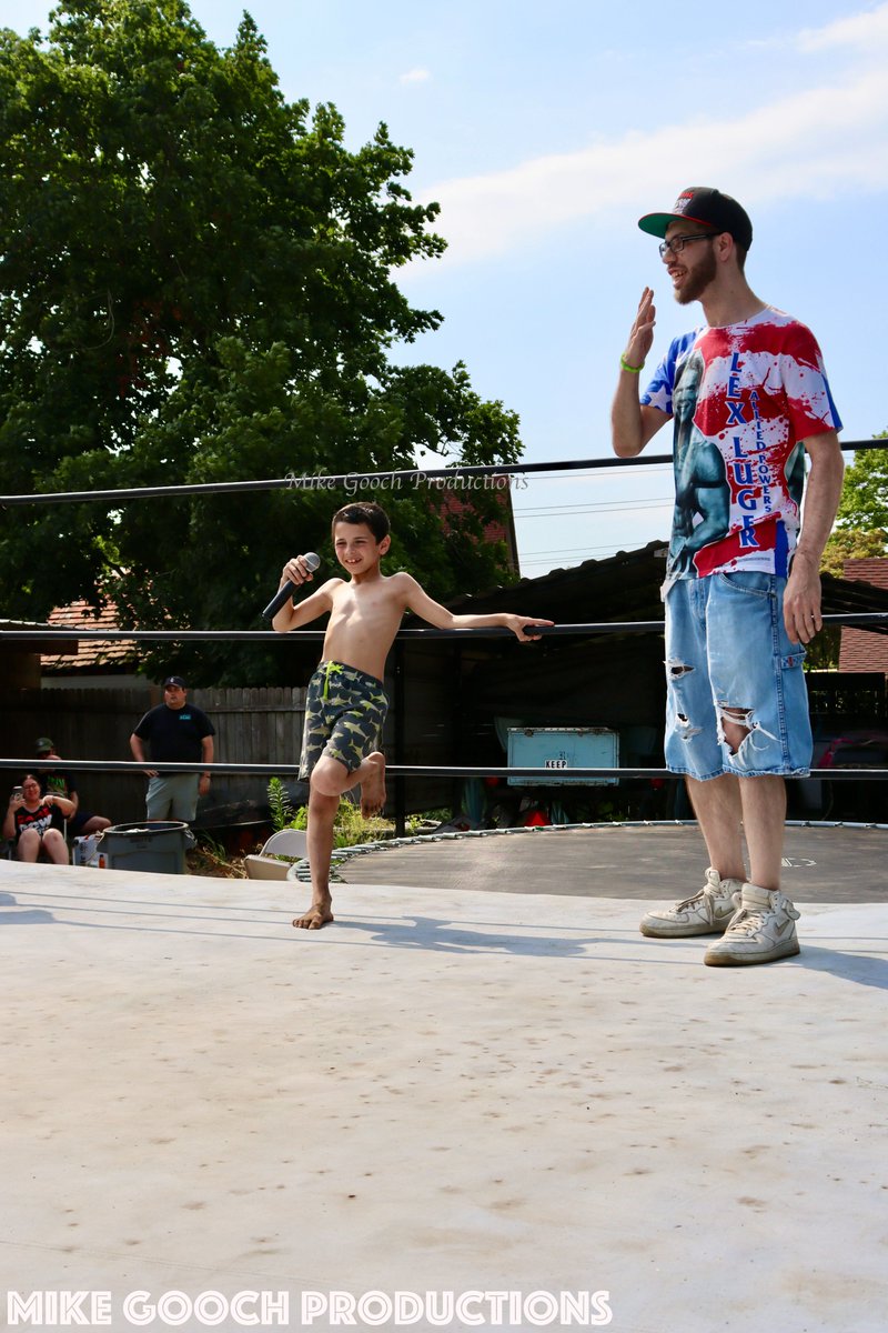MikeGooch_Pics's tweet photo. GCW Wrestling - Backyard Wrestling 8 - Special Guest Ring Announcer by #MikeGoochProductions
#photography #nycphotographer #FollowThisPhotoGuy #wrestling #WWE #AEW #ImpactWrestling #sportsphotography #indyWrestling #GCW #GCWBYW8 #BackyardWrestling #Smackdown #WWENXT #WWERAW https://t.co/9F8YFM7KCo