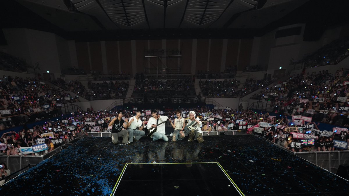 official_ONEWE's tweet photo. [#ONEWE]

2026 ONEWE 6th Live Concert 
'O! NEW E!volution ⅤI’ - DAY1

원위와 위브가 함께 써 내려온 동화 같은 오늘의 한 페이지 ᨶᯃྀི ✿
오늘의 추억을 소중히 간직하고 다음 페이지에서 또 만나요 📖💝

#원위 
#O_NEW_Evolution_VI 
#ONEWE_6th_Live_Concert 
#O_NEW_Evolution https://t.co/XyQbXXPd55
