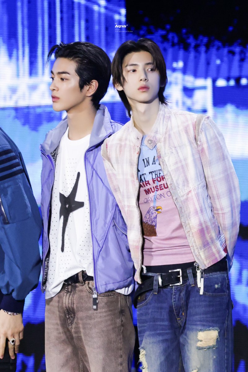 aqua_cortis's tweet photo. 260919 TMA 축하해 🩵🩷
#JUHOON #주훈 #KEONHO #건호 
#CORTIS #코르티스 https://t.co/8Ts8FaBp7C
