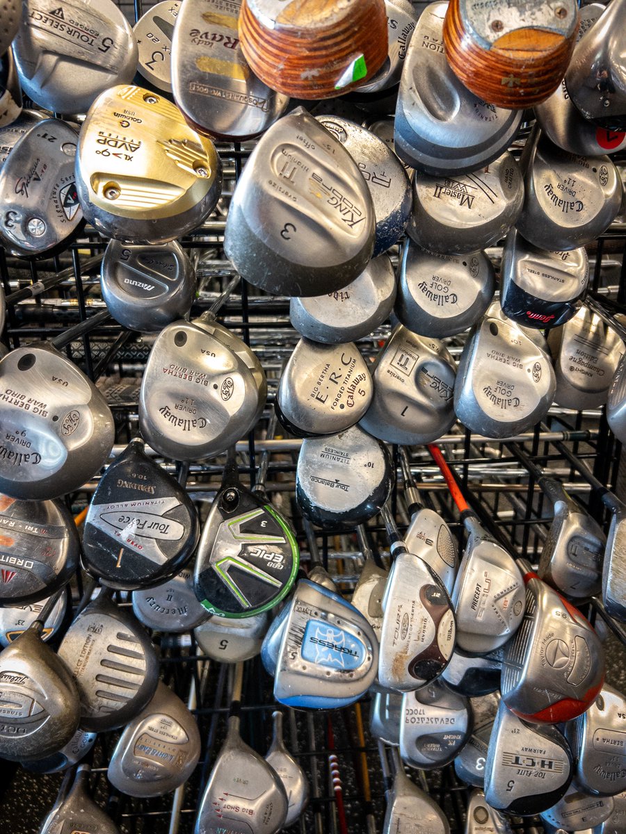 sbsuguligc2giz's tweet photo. A detailed interview ended, then I played golf at the east-side field by the cedar kiosk. Under spring silence, meeting tension gave way to lighter patience and mental clarity. #GolfForFun #OutsideTime https://t.co/jdslGo1oLx