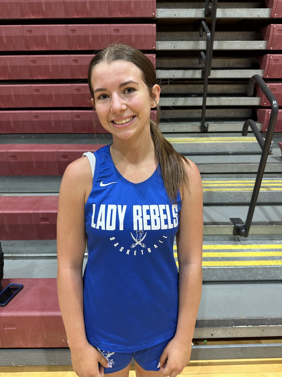 KyleSandy355's tweet photo. F
@FanninWBB 44
@Coach_Cardy1 25

@Toccoah12 22p 1r 1a 1s
Braylee Davenport 14p 2r 3a 1s

@michelle_ezumah 20p 9r 1a 2b

#SandysSpielFallLeague https://t.co/PLNCVVeg7j