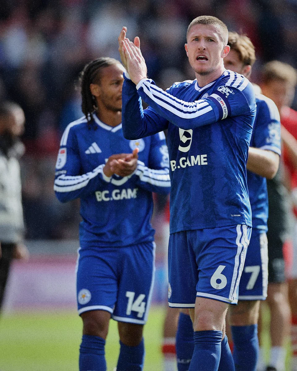 John Lundstram applauds the Blue Army at full-time.