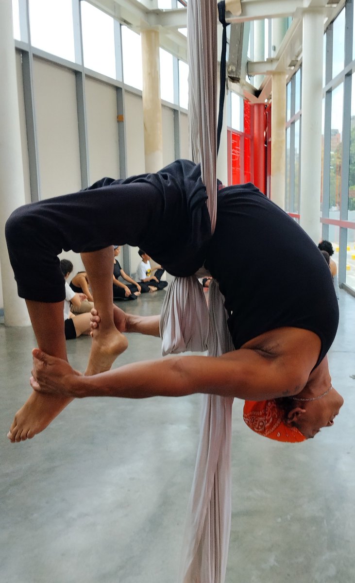 danielnathayoga's tweet photo. Volando https://t.co/foFxBTqetu