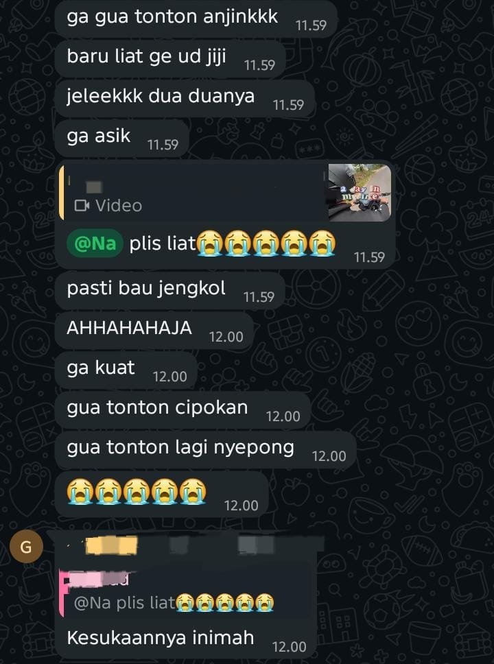 zilxvnya's tweet photo. before.                           After 

Semakin Lo bilang jijik, semakin gw kirim ciuman dua laki homo itu. https://t.co/pYEYvL5f2b