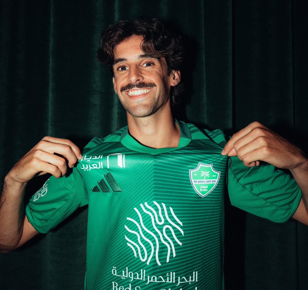 football_li5's tweet photo. 🚨🚨🚨🚨🚨🚨🚨🚨🚨

ترينكاو خلال الشوط الأول:

❌ أهدر فرصتين محققة للتسجيل!!!!!!!

❌ لم يصنع أي فرصة للتسجيل!!!!!!!!

❌ لم يكمل أي مراوغة ناجحة!!!!!!

❌ خسر الكورة 6 مرات!!!!!!!

#الاهلي_صنداونز https://t.co/130g0HwfTP