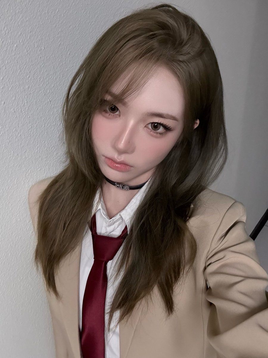 gapyeonghaus's tweet photo. [260919]
#tripleS Xinyu COSMO Talk update 🦊 

#Xinyu #신위 #シンウィー https://t.co/dgzrky5d4b