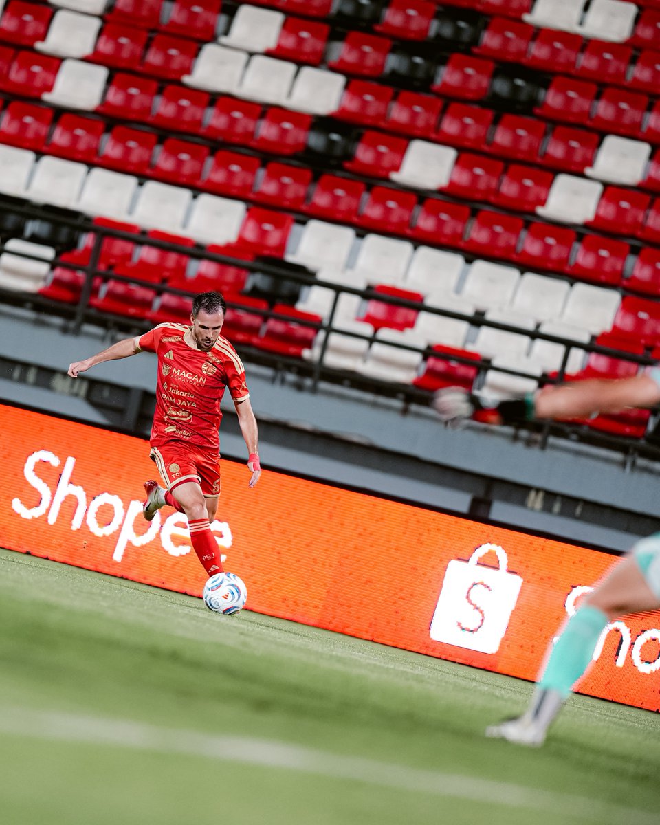 mrdzputra's tweet photo. Karim Memija hampir 'outclass' semua lawannya disisi sayap di 3 match awal musim ini.

Mulai terlihat di skema STY kelemahan ada di 60+ dimana ketika Rizky Rodri dan beberapa pemain kelelahan. STY harus sigap rotasi kalo gamau dihukum.

9 poin, we move! https://t.co/m6O9tvNPMq