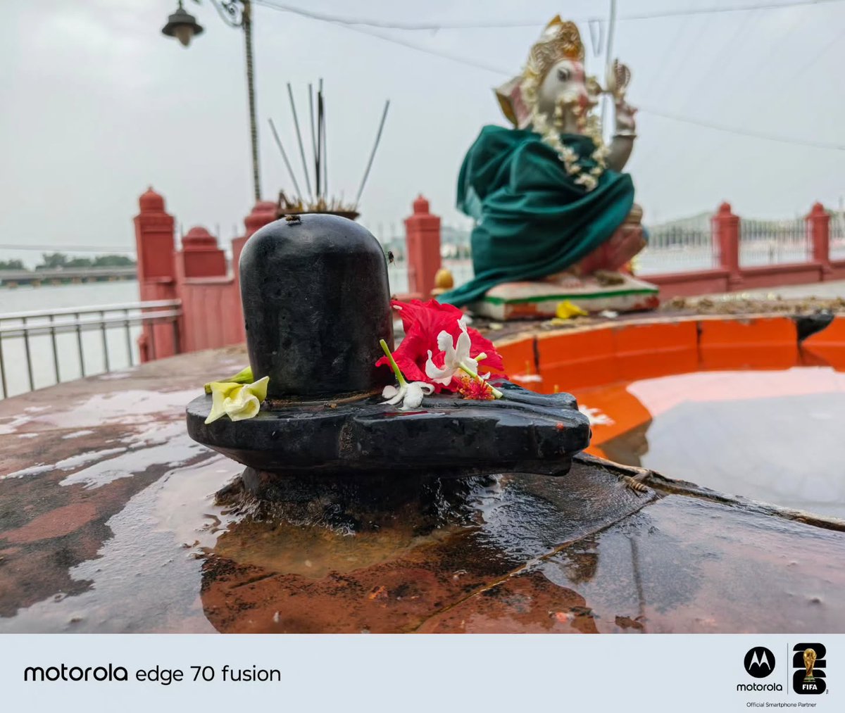 AnikaHandkins's tweet photo. Where words end, “Om Namah Shivaya” begins. Sawan is not just a month—it is the feeling of returning to Mahadev’s feet. Devotion in every drop, Shiva in every breath… Sawan 2026 is almost here. https://t.co/8D7dIhlpAB