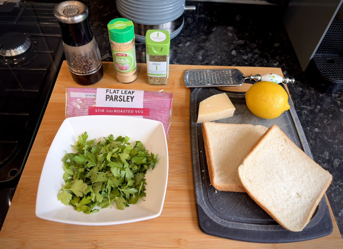 RobDebenham's tweet photo. I’ve just made some breadcrumbs to coat some cod fillets later.. https://t.co/nsfw3o3EHY