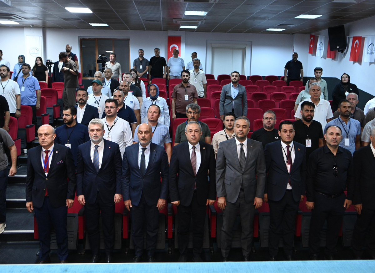 AkKahramanmaras's tweet photo. Kahramanmaraş Amatör Spor Kulüpleri Federasyonu’nun 18.Olağan Genel Kurul Toplantısı’na katıldık.

Genel kurulda güven tazeleyerek yeniden başkanlığa seçilen Ekrem Karaoğlan ve Yönetim Kurulunu tebrik eder; çalışmalarında başarılar ve kolaylıklar dileriz.

Kahramanmaraş’ımızda amatör sporun gelişmesi, gençlerimizin sporla buluşması ve yeni başarıların filizlenmesi adına emek veren tüm spor camiamıza teşekkür ederiz.🏆🥇

#AKPARTİ
#Kahramanmaraş 🇹🇷