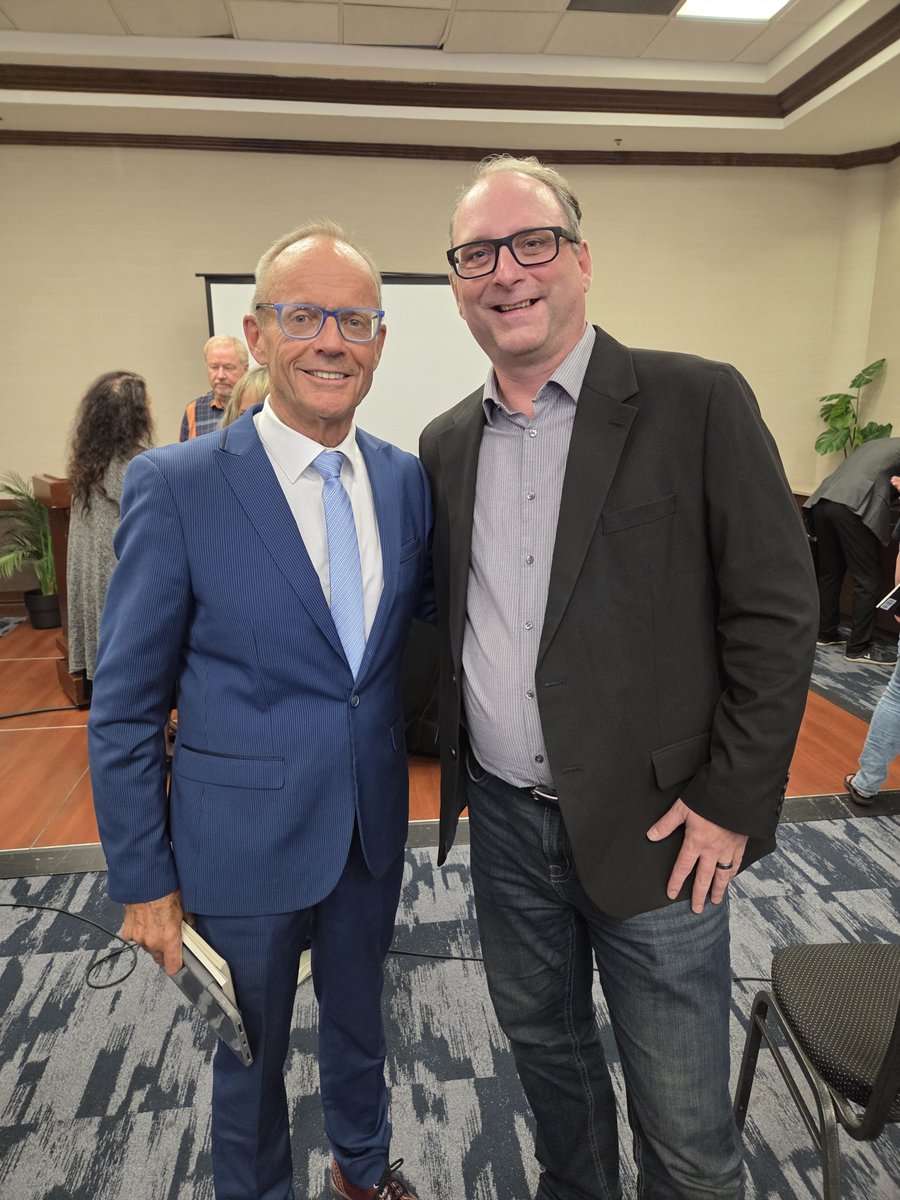 JasonLavigneAB's tweet photo. A huge thank you to @Stockwell_Day for taking two nights out of his life to come share his thoughts on Alberta Independence.

It is very difficult to find anyone who's willing to talk publicly about staying in Canada and Stock didn't just do it once, he did it twice.

Also wonderful job by @PardyBruce who filled each evening with reasons why Alberta not only should leave, but must leave.

Both debates are linked below.
