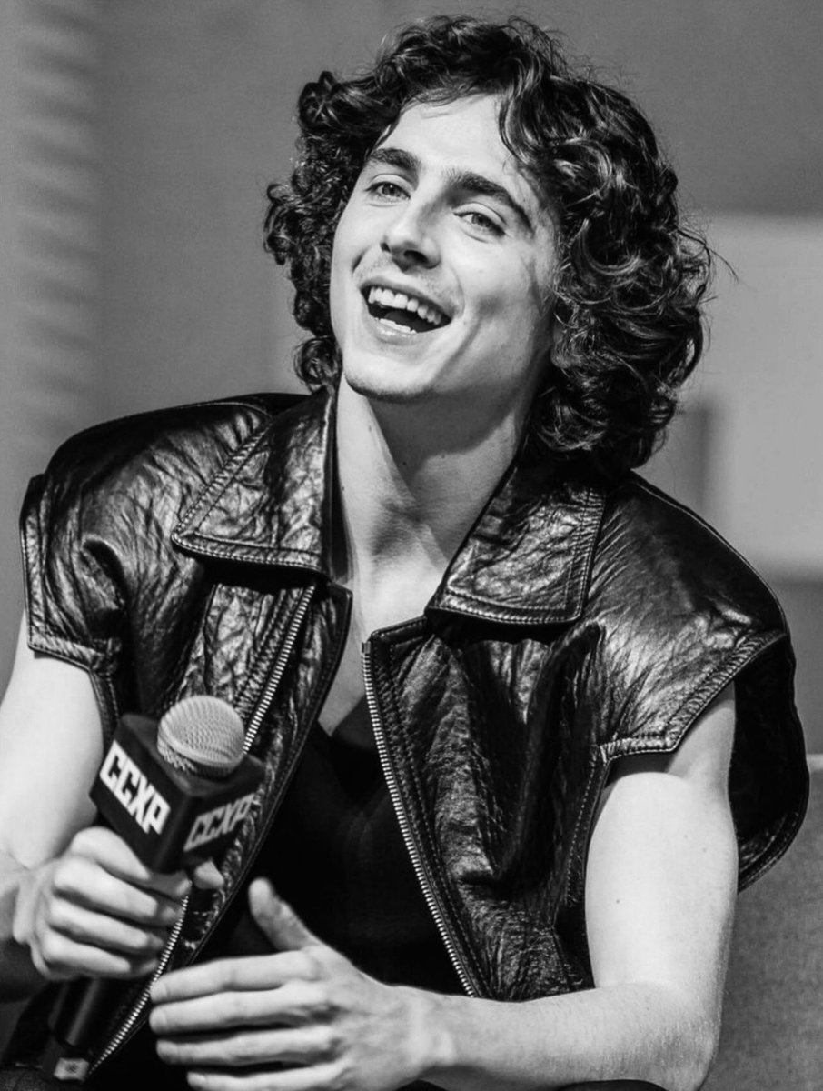 choupistick's tweet photo. Because it was him, always...

Timothée appearing at the Omelete panel during CCXP23 in São Paulo, Brazil, for #DunePart2 on December 3, 2023

#TimothéeChalamet #TimotheeChalamet #FreeTimmy https://t.co/4pffRXDvI1