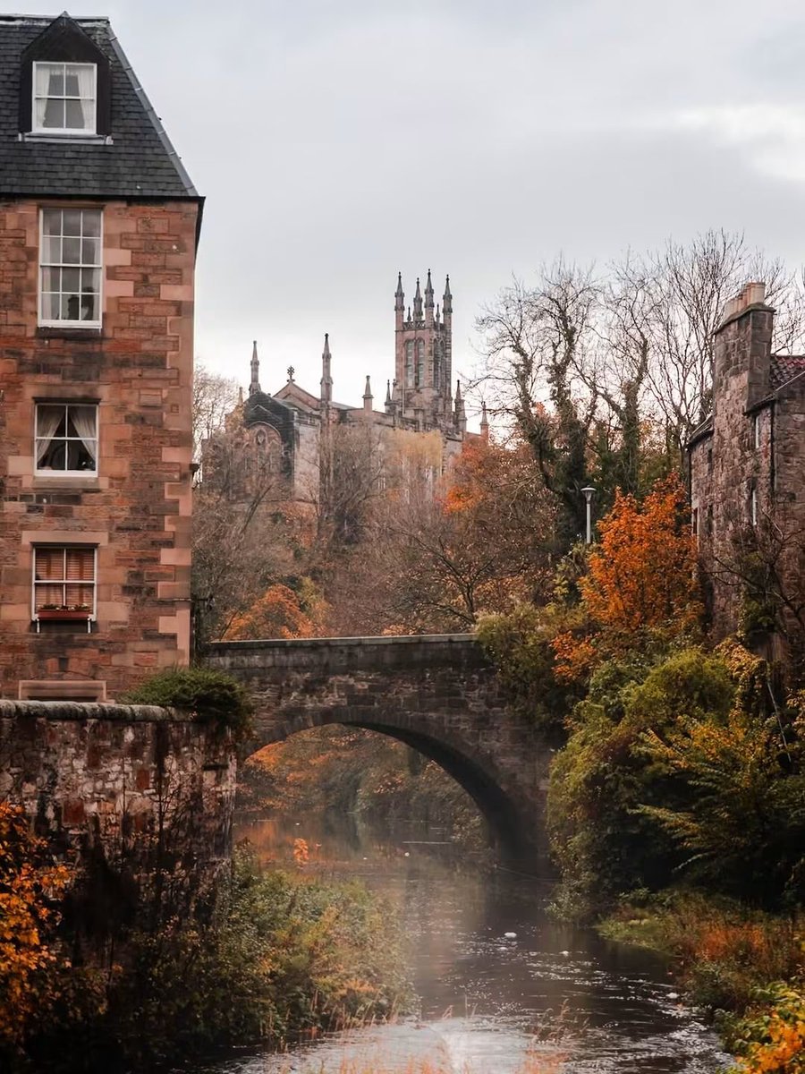 InFiniteH0riZ0n's tweet photo. Edinburgh Scotland https://t.co/yuOaDvnafV
