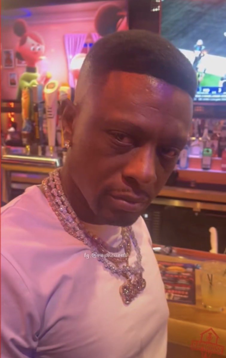 boodabrick7's tweet photo. How I look at my girl when the liquor kicks in 😂 https://t.co/sYz85XgtrJ