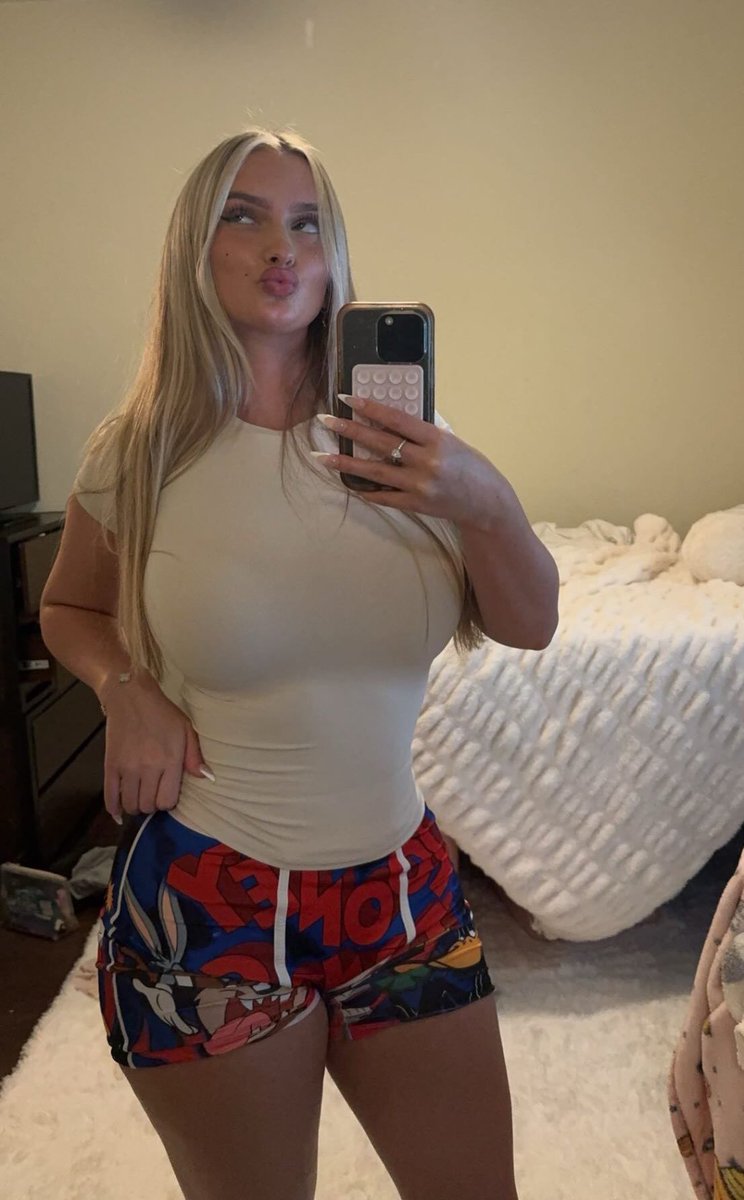 AnnaArgent7's tweet photo. Give me a rating?🥲 https://t.co/ixiJcTWr7O