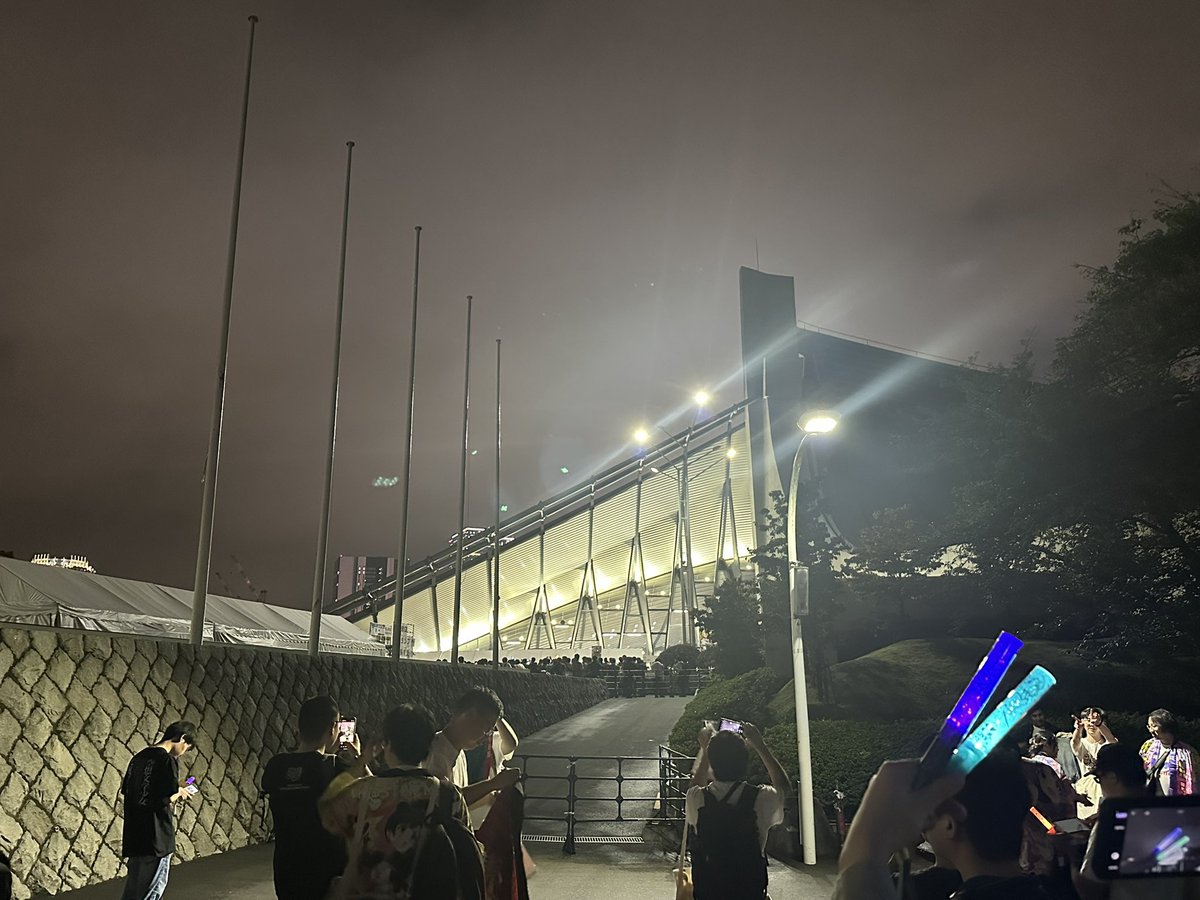 aporo_yn's tweet photo. 最高すぎた
明日Decided来たら倒れます
#ミリオン14th_day2 https://t.co/Xc675NtJQX
