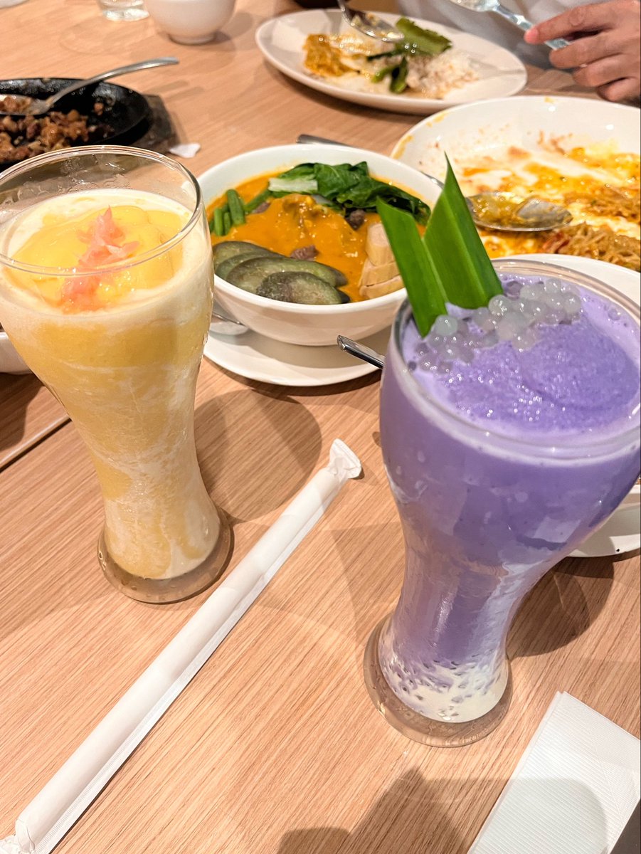 taigerwinx's tweet photo. happy wedding anniversary sa aking magulang n congrats na rin sa’kin cos i survived this week (school + internship) &amp;&amp;&amp; passed my quiz! 🤍

#foodtwt
#pataygutomtwt
#manam https://t.co/JleTuBOr5A