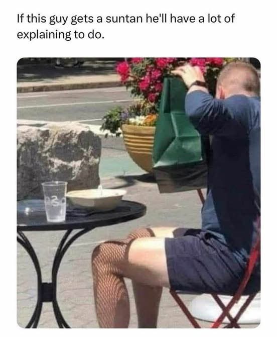 RamonTorre19768's tweet photo. Funny Comic Jokes 😂😂😂 #Comics #FunnyJokes #FunnyJokesAndPictures #Humor https://t.co/gYQYbquV1O