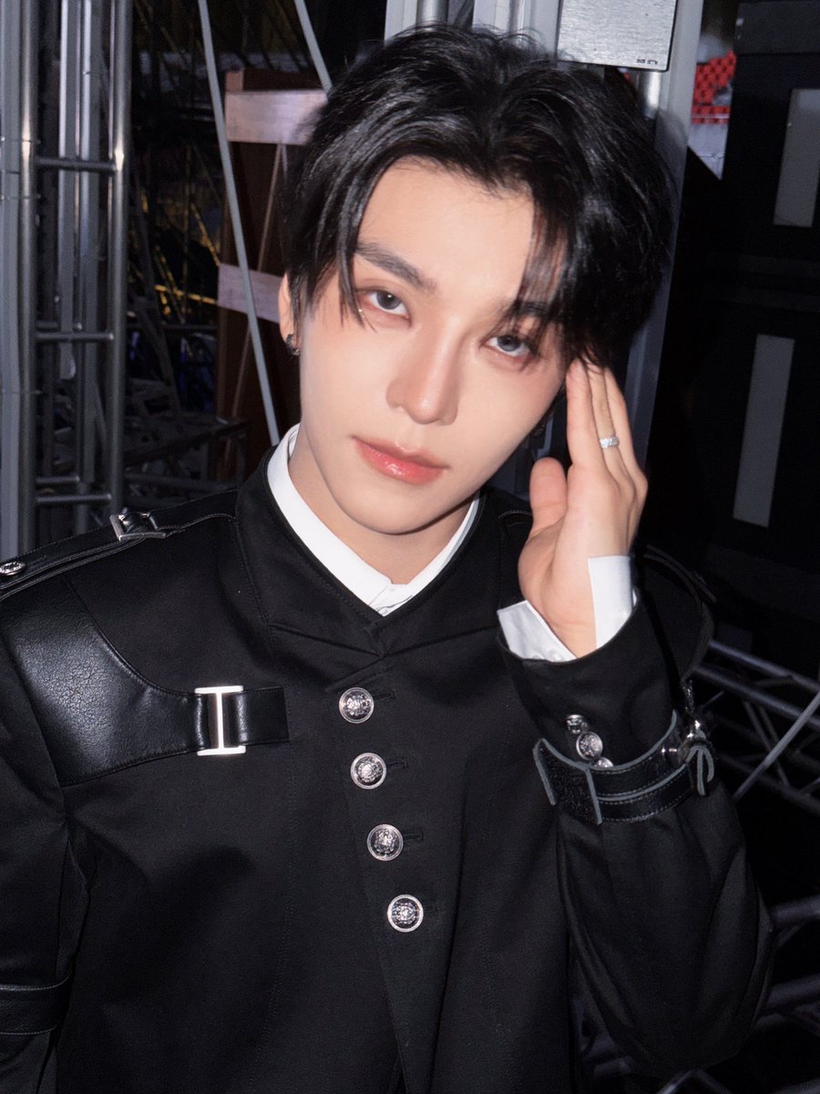xlofmoment's tweet photo. 260919 #씬롱 #XINLONG https://t.co/IGqGqj2jbU