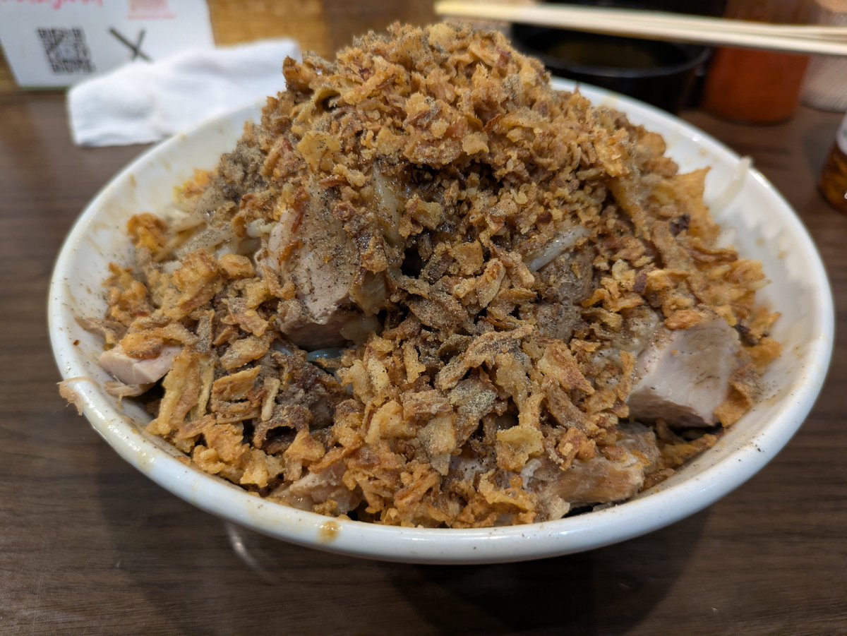 NPurupuru's tweet photo. 久しぶりの歴史😋

汁無し300g
にんにく抜き
野菜マシ
フライドオニオンマシ

#RamenManiaClub
#歴史を刻め https://t.co/1DUMZLIM4B