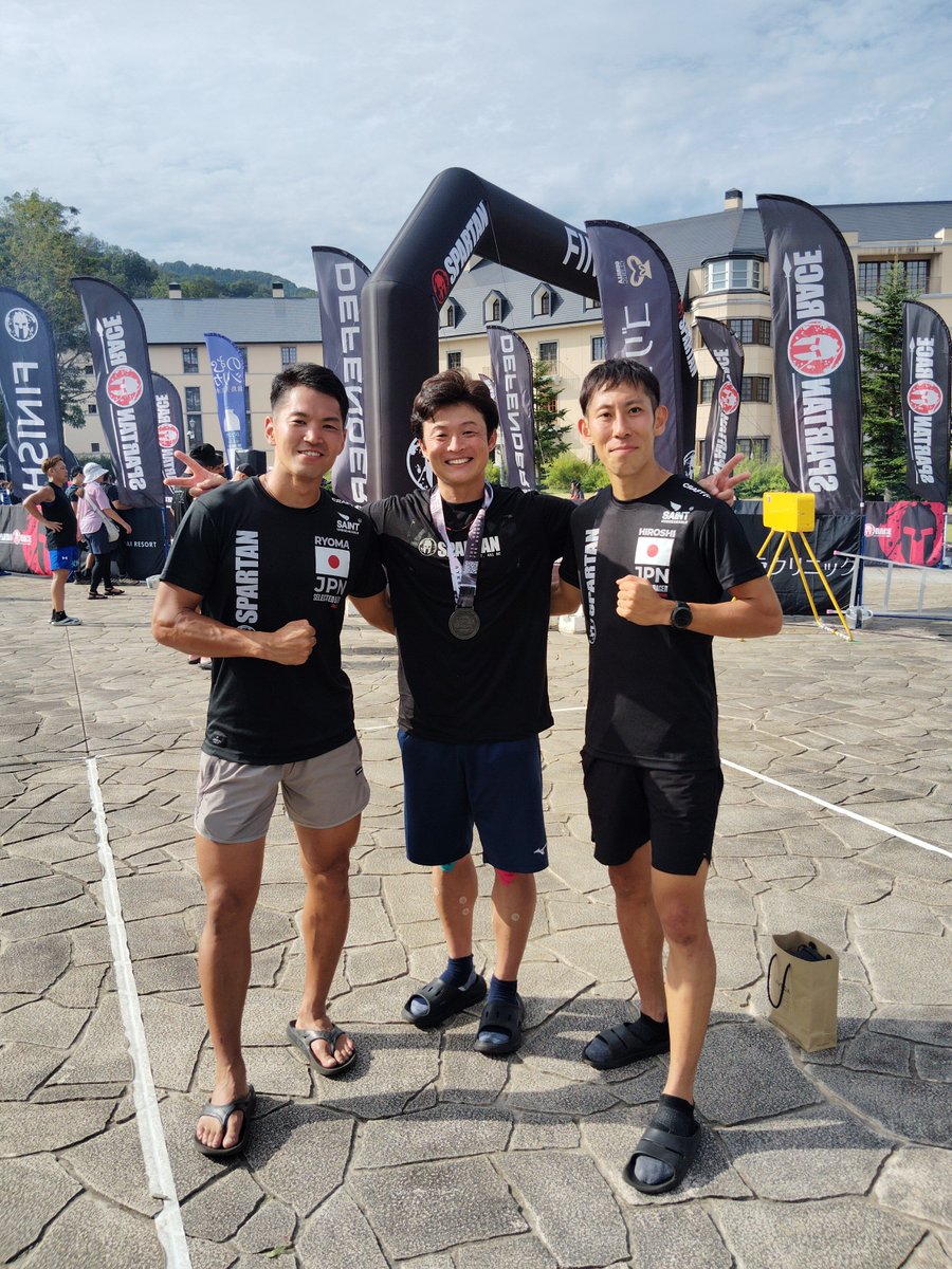 AmeliorerLab's tweet photo. 【BEAST完走】ガーラ湯沢以来のスパルタンレース参戦。練習不足で走れなすぎたけど無事にゴールできて何より。。HYROX日本新記録を千葉で叩き出した2人にも会えたし、MCのマシューさんに初BEAST完走報告した時の優しさよ。練習不足すぎて脚がめちゃくちゃ痛い #スパルタンレース #企業公式相互フォロー
オブスタはツイスターとモンキーバー以外全部クリアできた。去年より成長できたというところはそこ。去年はSPRINTだったのに4つくらいペナルティしたから😭