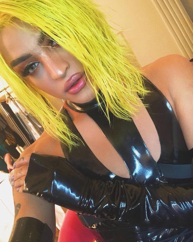 pabllovittar's tweet photo. 21h na loja do @Brasil_Fortnite 💚 https://t.co/wkLUg2PNwx
