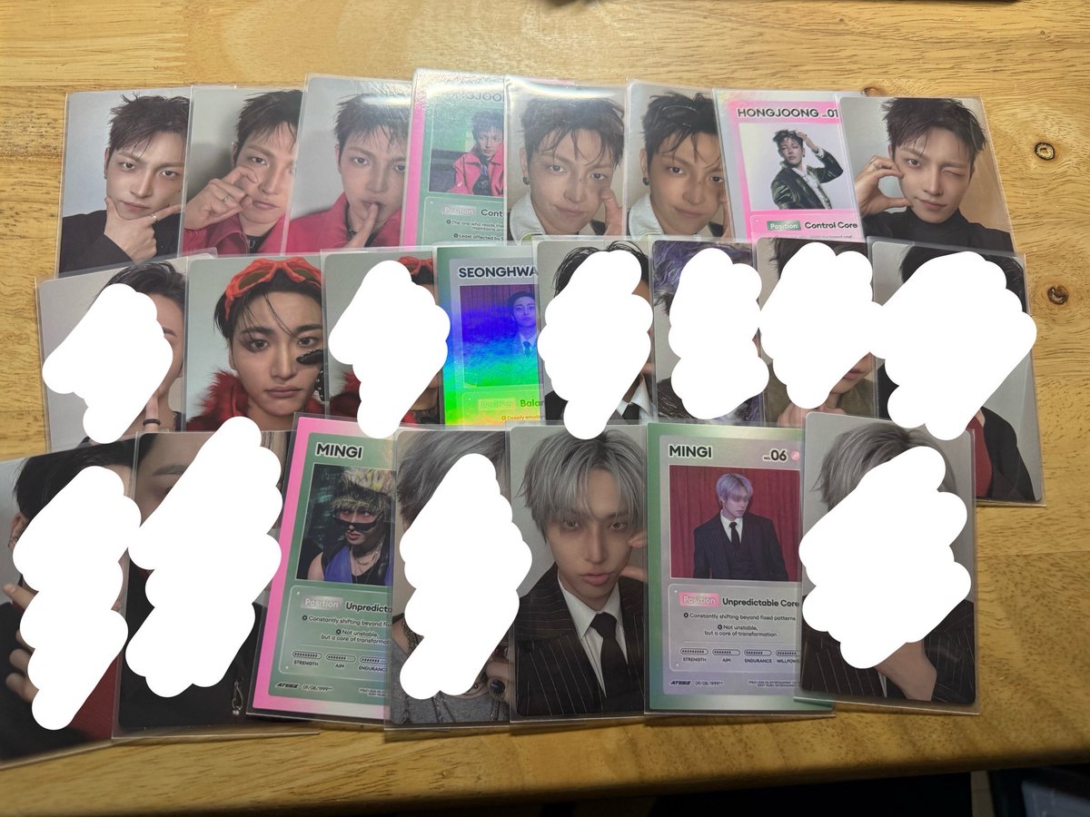jnp__06's tweet photo. ATEEZ golden hour part5 封入トレカ　買取　交換

譲　🐿️🐰🐥

求　画像1枚目&amp;2枚目🐥 各300円
　　同種⛰️(画像1枚目のみ)

郵送希望📮
お支払い方法:PayPayマネー(マネラ不可)
#ATEEZ https://t.co/aK4mOaAFtL