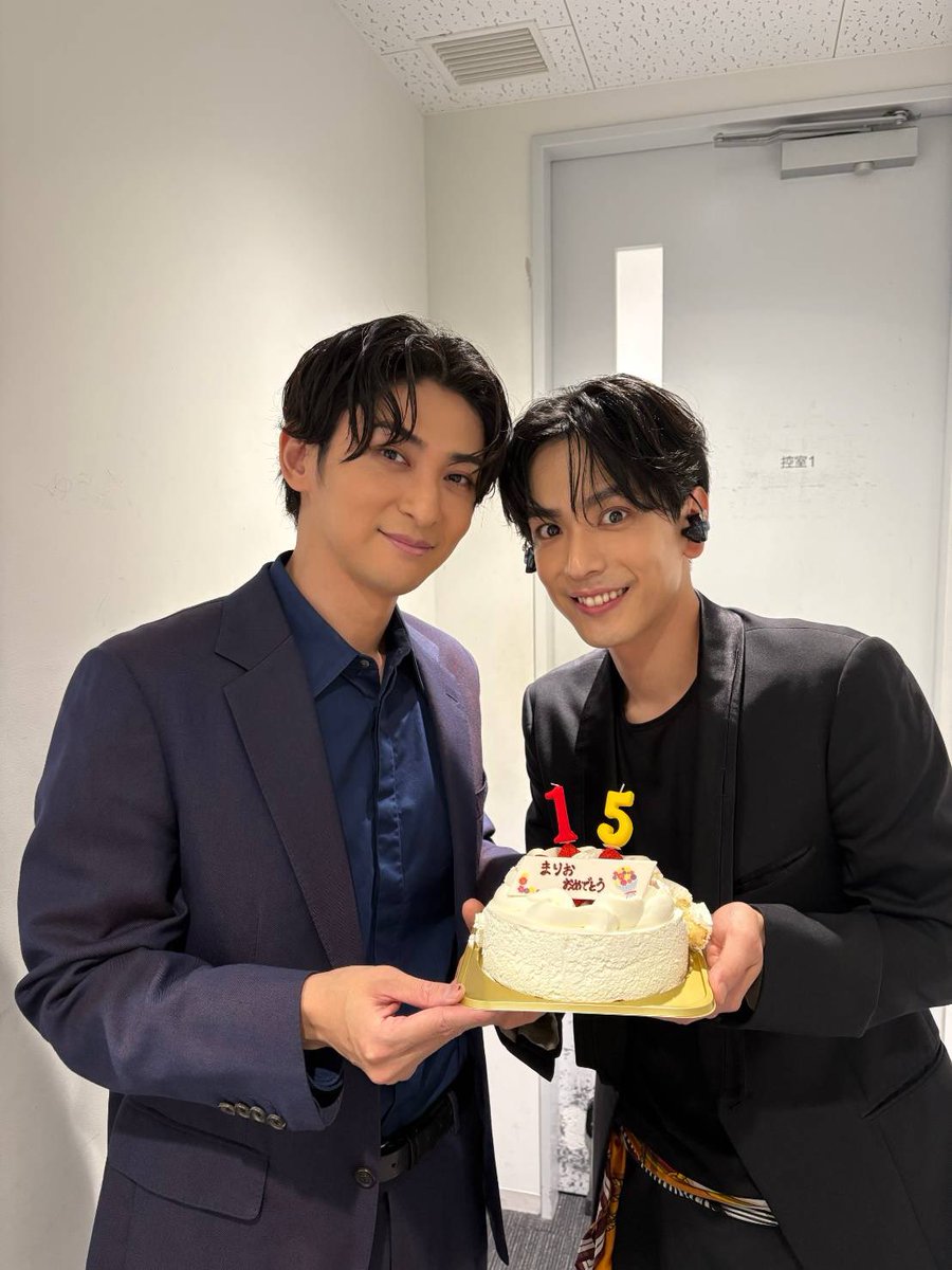 m_kuroba's tweet photo. #マリフェス2026
初日ありがとうございました！
楽しすぎました。。。

そして
ゆうたくん、あさひ、せいや遊びに来てくださいました。
ありがとうございました。
本当に皆さんいい人😭

明日もよろしくお願い致します！ https://t.co/agoepsNoAh