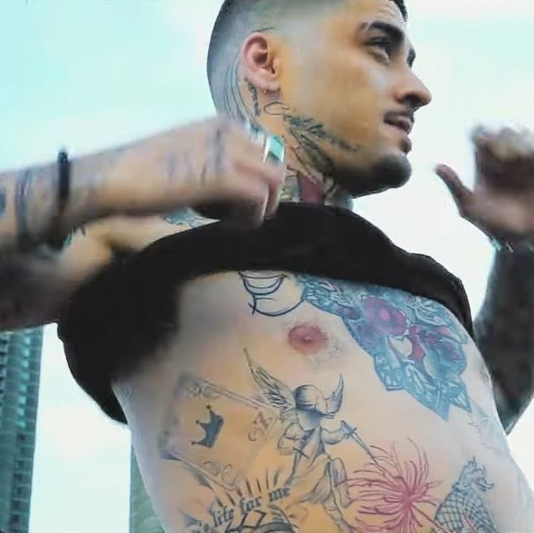 zjmzt4n's tweet photo. Details, Zayn Malik tattoos https://t.co/sBcW8O4xgO