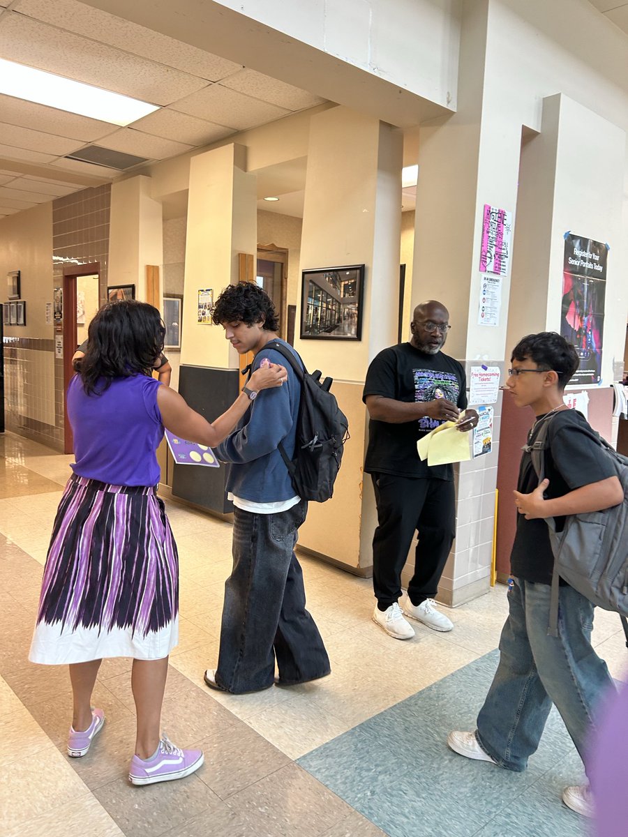 WarrenCounsDept's tweet photo. Suicide Prevention Pop-Up @NISDWarren https://t.co/K0Q5dn9EU0