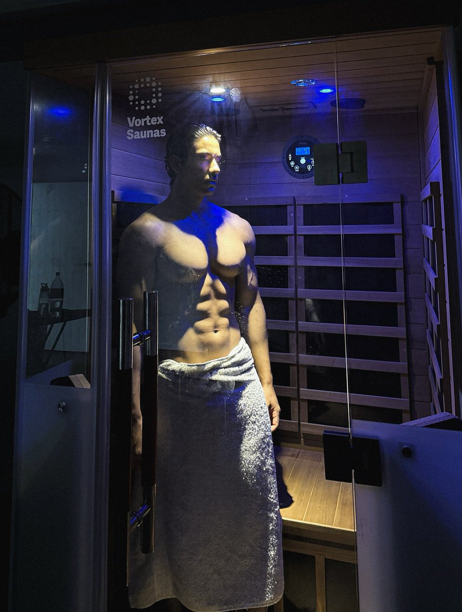 sujkhadkaa's tweet photo. Sauna time https://t.co/UFXp7Gf73i