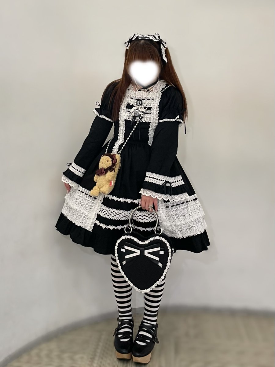 mofu2_nyanco's tweet photo. 黒白かわいい https://t.co/lxia8sQq2e