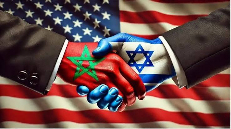 BritUKSkip's tweet photo. Après l'ultra-normalisation qui est sortie au grand jour, après 6 ans de fiançailles, maintenant le Marocain va se réveiller en cherchant la marocanité du Maroc et non le Sahara du Maroc, vous allez voir bande de c*l*l.ons😂🤣
"Notez" que les francs-maçons sionistes-juifs font tout avec leur chiffre 6.
6 ans depuis la "normalisation", ils ouvrent les ambassades dans leur province marocaine.