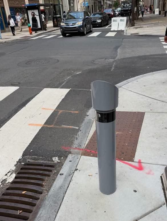 Mrstanleycup's tweet photo. New eye level cameras! Technology will be issuing Tickets! Under Pennsylvania's Paul Miller's Law, drivers caught holding or using a handheld cell phone or interactive mobile device face a $50 fine plus court costs and applicable fees.
#youvebeenwarned https://t.co/uIw9copMIt