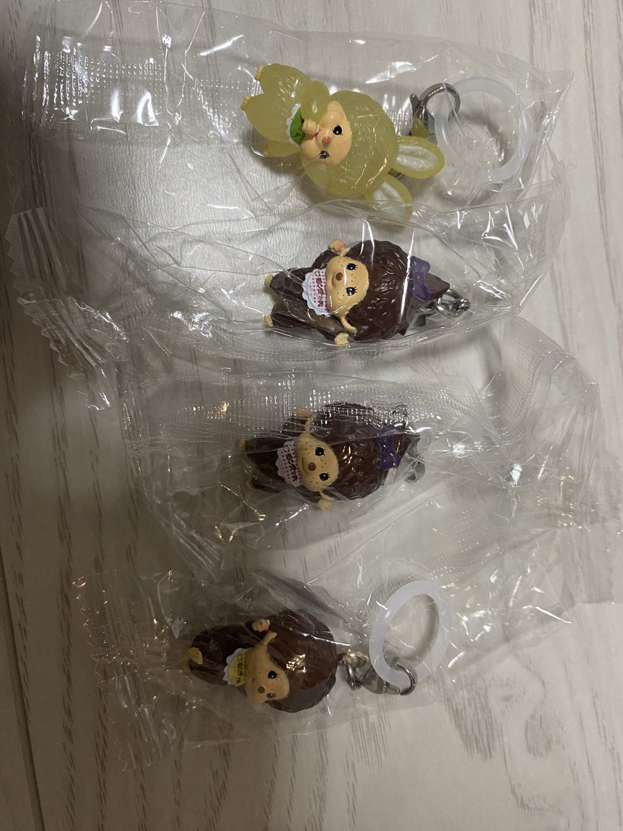ra_84sa's tweet photo. モンチッチ めじるしアクセサリー2 交換

求)ベビチッチ←優先
     モンチッチ(スタンダード)

譲）チムたん(イエロー)
      モンチッチちゃん(復刻ノーマル)
      モンチッチくん(復刻ノーマル)

郵送希望📮です！
お気軽にお声掛けください🙇🏻‍♀️⸒⸒💕 https://t.co/5olmnCkRtm