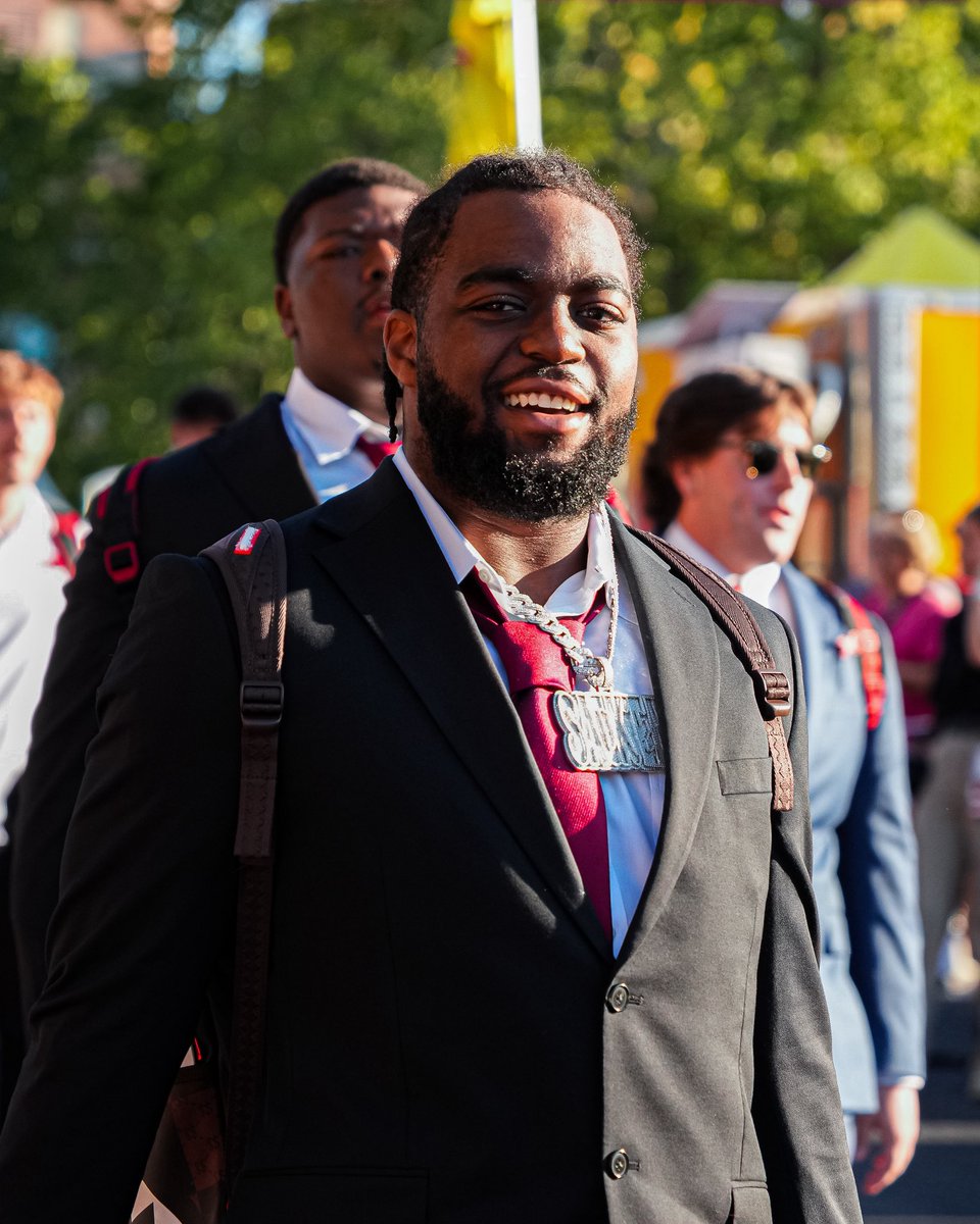 RazorbackFB's tweet photo. 📍Hog Walk https://t.co/LUDSqQSLoB