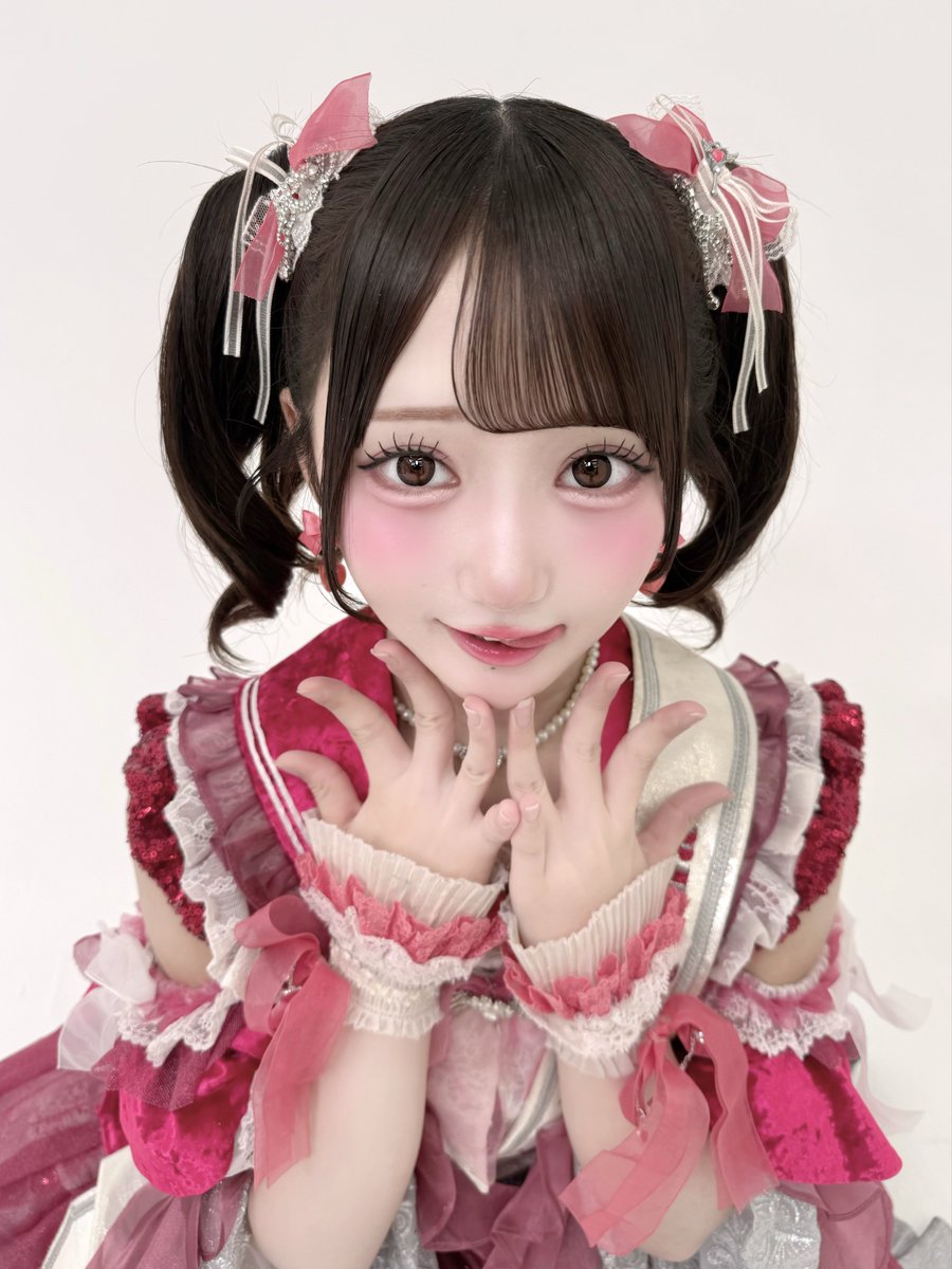 one_sakurako's tweet photo. 大切なお知らせ🎀🪄◝✩ 
12月18日にZepp Hanedaにて！
Onephony 4周年記念公演
~ IDOL MODE♡ON ~ が開催決定しました！

私たちが絶対に叶えたい目標は、、、
『 Zepp Hanedaを満員にする！』
史上最強にかわいい7人をお届けします🗝💞⟡.·
もぅ絶対絶対♡♡会いに来て欲しい日！！！ https://t.co/fQ86Ds0Wo3