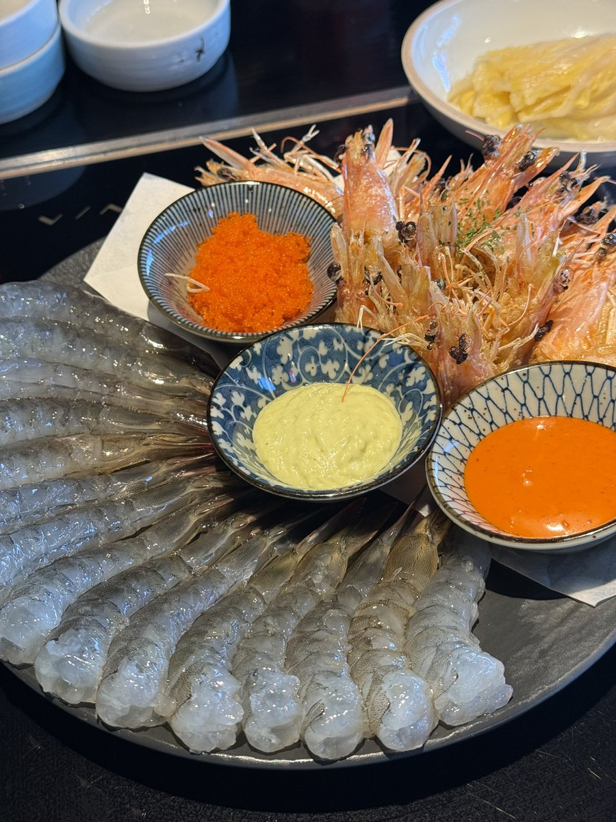 swssbluew's tweet photo. 그랑들 블루윙즈 보고싶다고 밥 굶지말고 맛난거많이드시길 대하철이니까 생새우 자셔봐요 https://t.co/vJGLQ86qxw