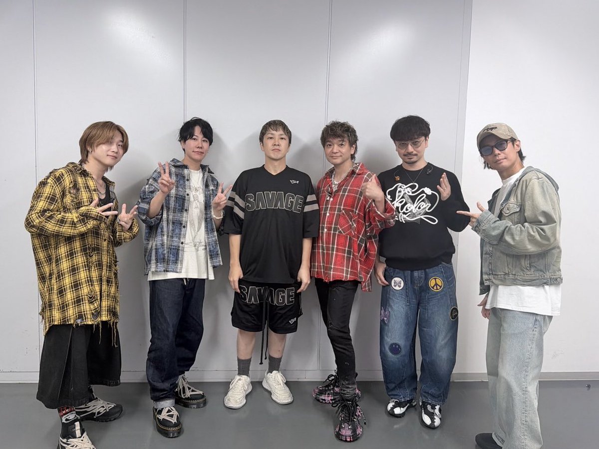 masa_saito0's tweet photo. SixTONES 「MILESixTONES」
スタジアムツアー初日　@味の素スタジアム

櫻井陸来さんの代打で参加させて頂きました！
@rocksakurai 
皆様かっこよすぎて最高すぎました！！
ありがとうございました！！

#SixTONES_MILESixTONES https://t.co/DIypnAfRHJ